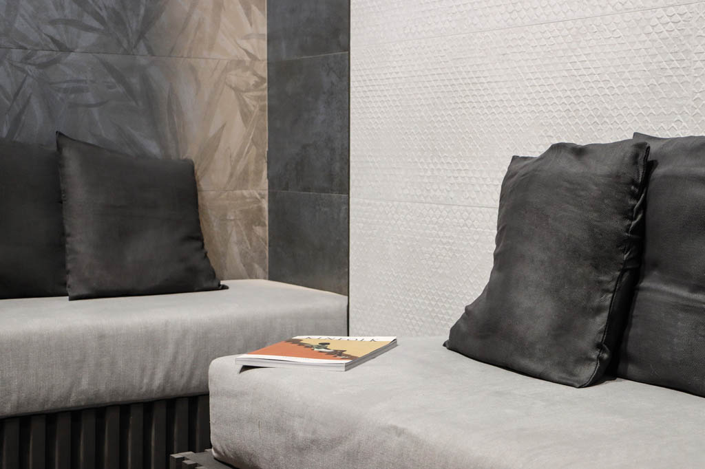 Metropol Chrome Falburkolat 