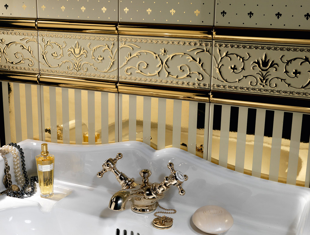 Petracer Grand Elegance Gold Falburkolat 